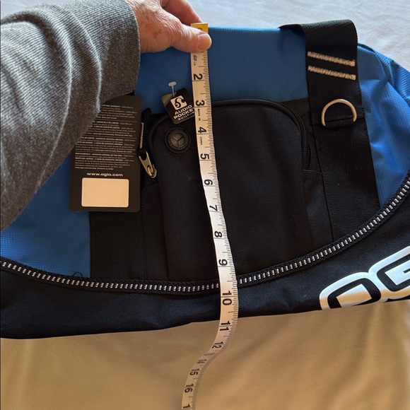 Ogio duffel bag - Picture 14 of 15